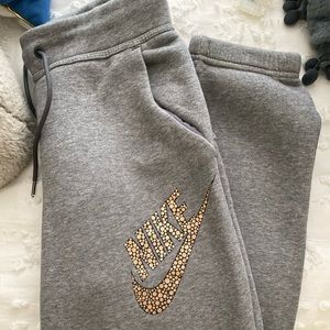 Nike jogger sweatpants